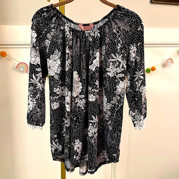 SJS BLOUSE FLORAL SIZE M ROUND ELASTIC NECK 3/4 SLEEVES - Picture 1 of 5